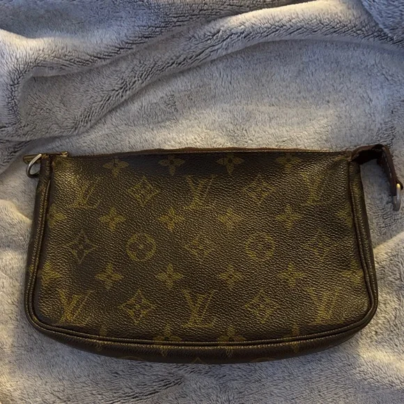 Louis Vuitton Monogram Pouchette Accessories - Picture 2 of 14